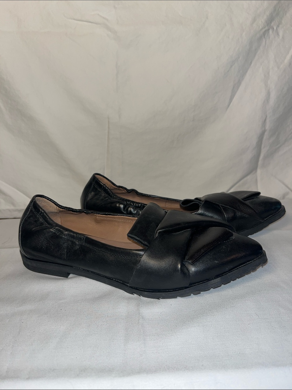 Miz Mooz Black Pointed Bow-Detail Leather Flats